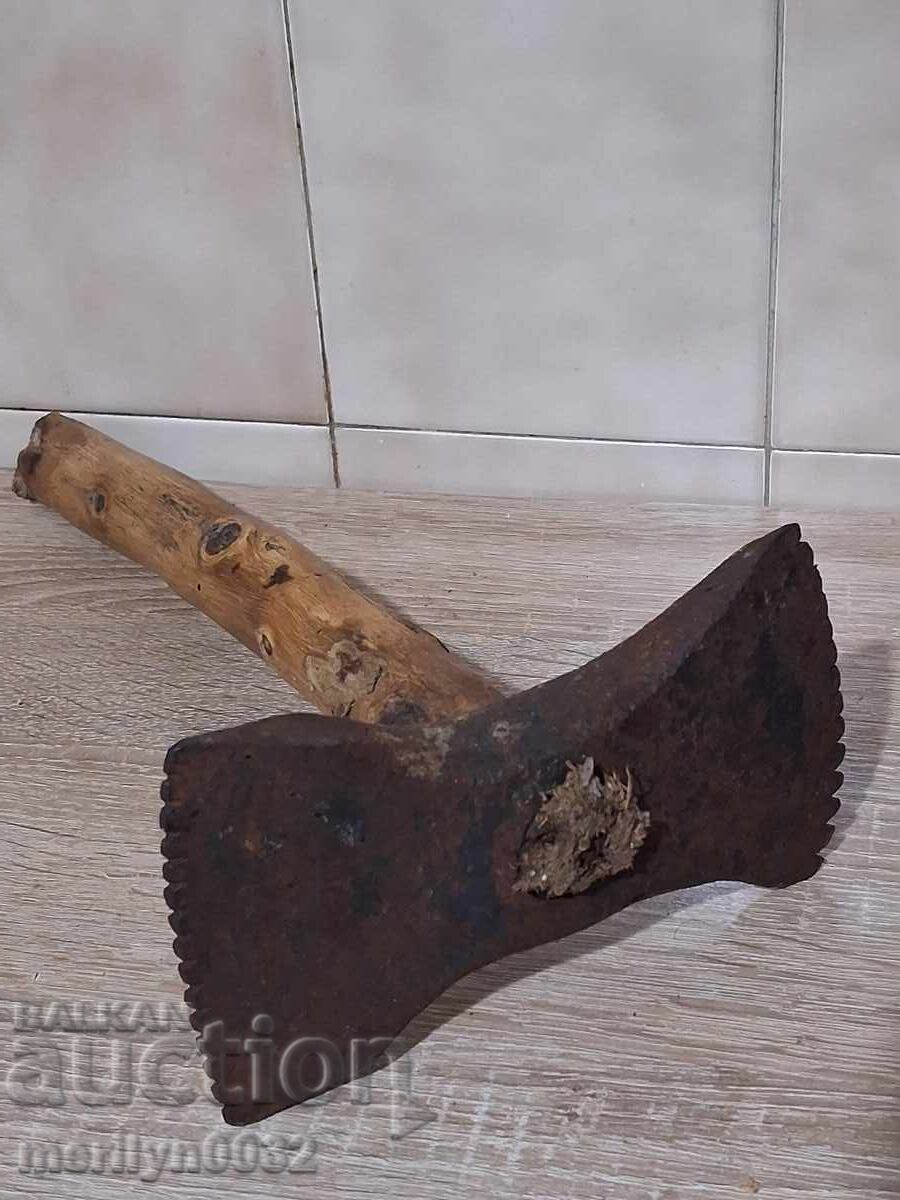 Licitație Ciocan profilat de piatră, unealtă, târnăcop