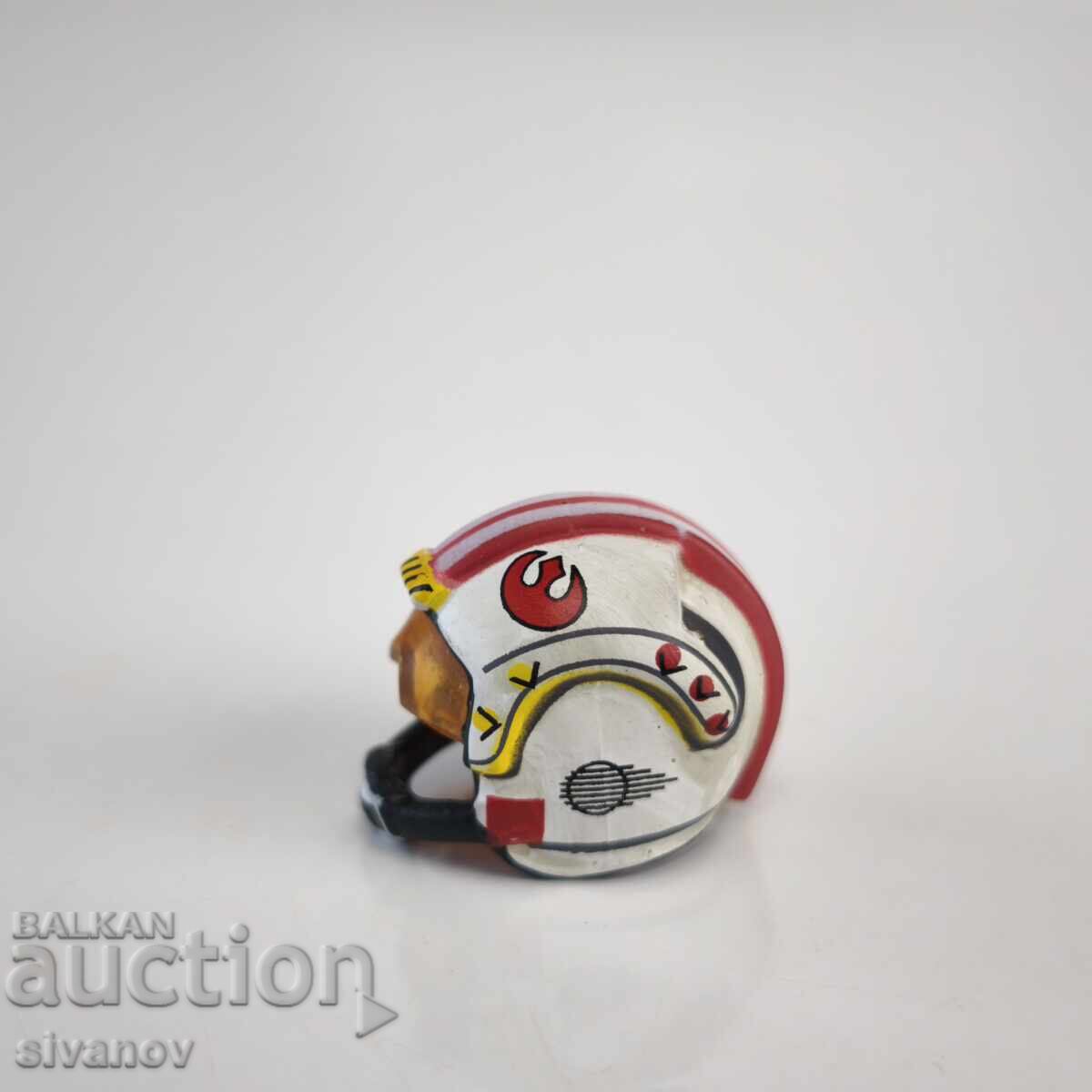 LEGO Luke Skywalker's Miniature Pilot Helmet #6335 with price € 6.99 | 13.67 BGN LEGO Luke Skywalker's Miniature Pilot Helmet #6335 with price € 6.99 | 13.67 BGN