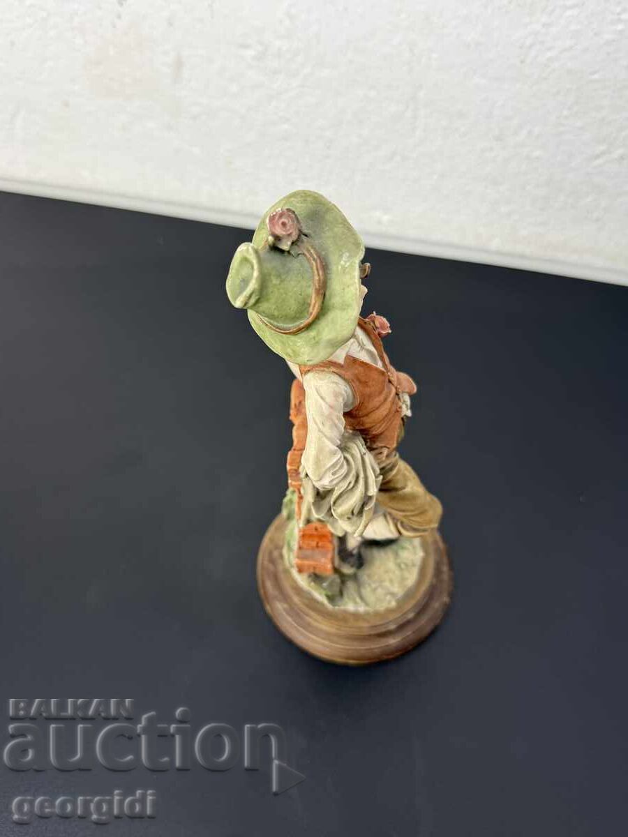 Figurină din porțelan de Giuseppe Armani de la Capodimonte 7961 - 7