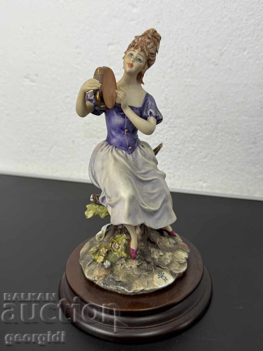 Figurină din porțelan Sartori / Sartori / Capodimonte nr. 7962