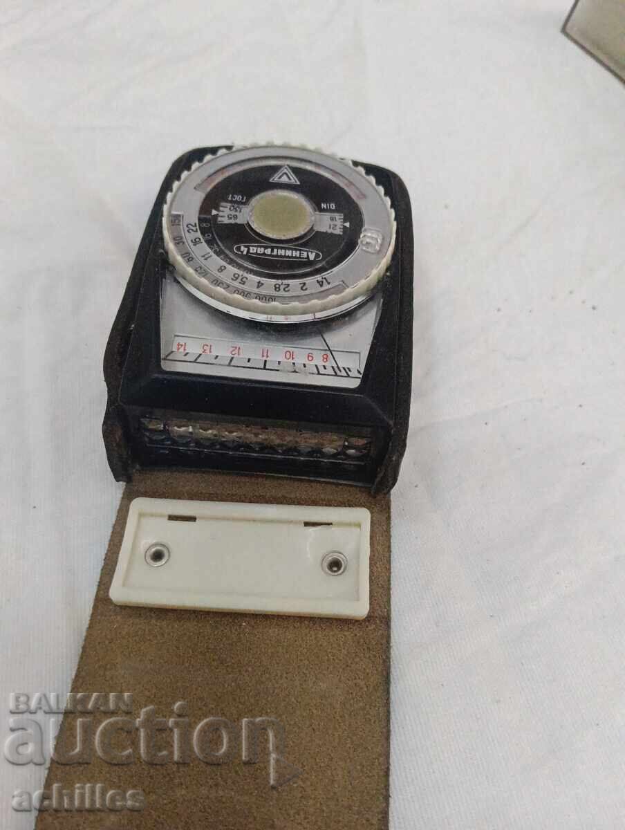 Contor de lumină Leningrad cu preț € 5.00 | 9.78 BGN