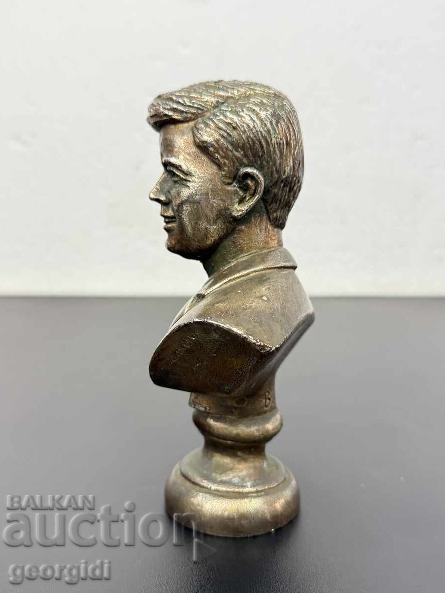 Bust metalic / statuetă John Kennedy. Nr. 7964 - 5