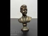 Bust metalic / statuetă John Kennedy. Nr. 7964