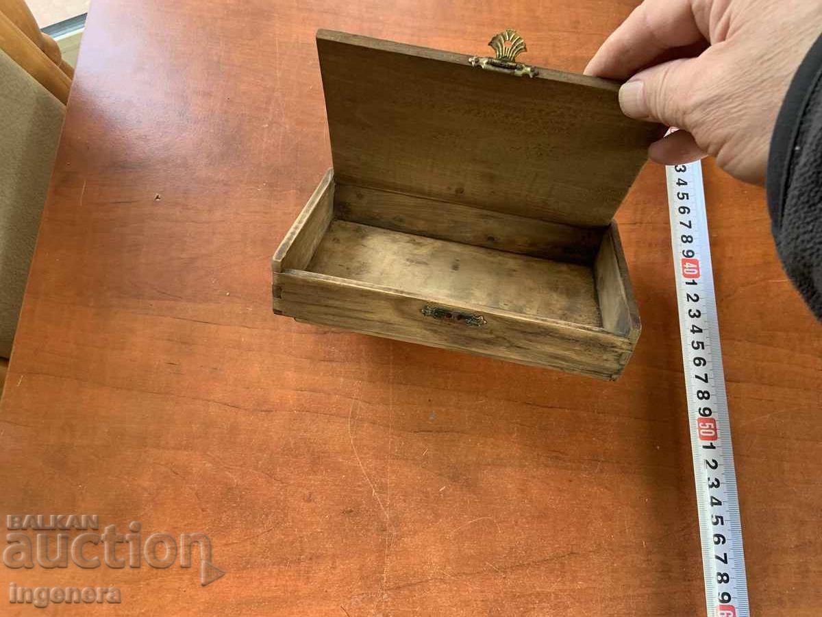 Delivery of CIGAR BOX FROM TSARIST TIMES WOOD COLLECTIBLE
