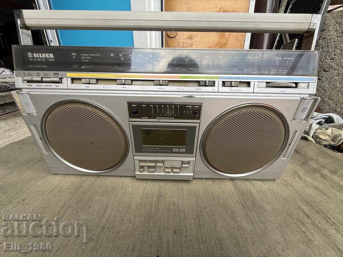 Δημοπρασία Μεγάλο Ιαπωνικό κασετόφωνο SILVER