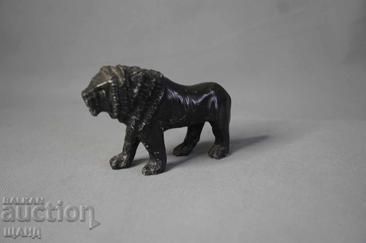 Veche figurină statuetă leu din piatră