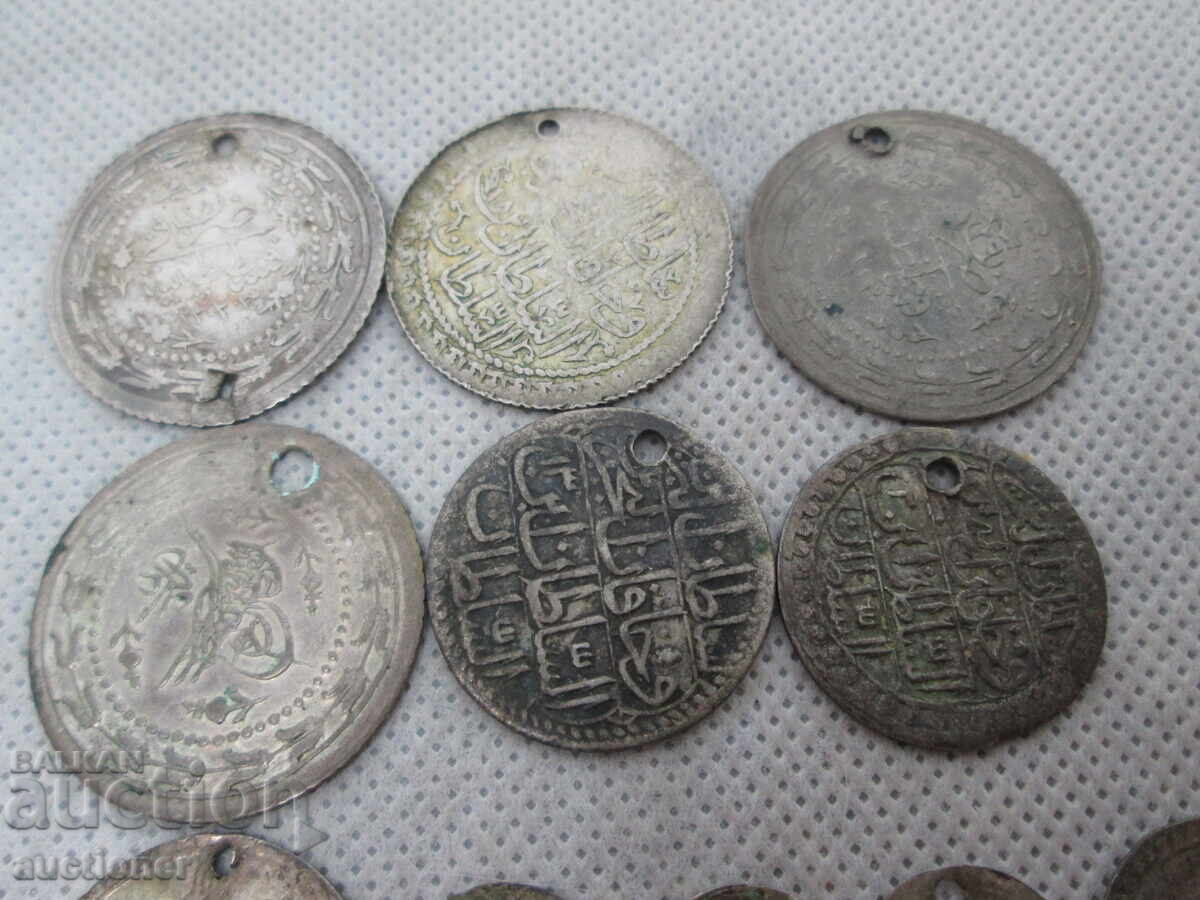 12 BUCĂȚI - MONEDE DE ARGINT TURCEȘTI OTOMANE cu preț € 13.00 | 25.43 BGN 12 BUCĂȚI - MONEDE DE ARGINT TURCEȘTI OTOMANE cu preț € 13.00 | 25.43 BGN