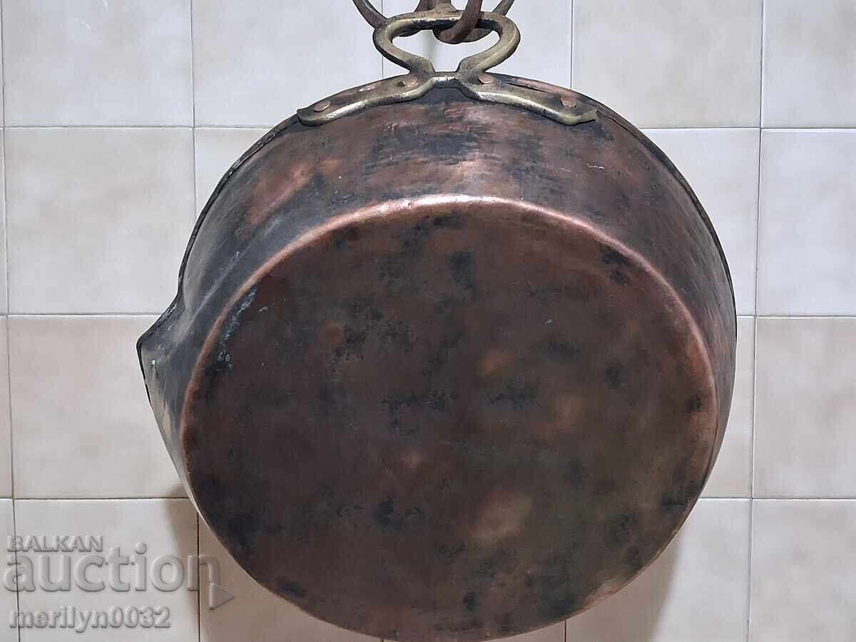 Παράδοση Mіdniĭ posud dlya lyutenitsы madzhun z gravyurami, mіdniĭ posud