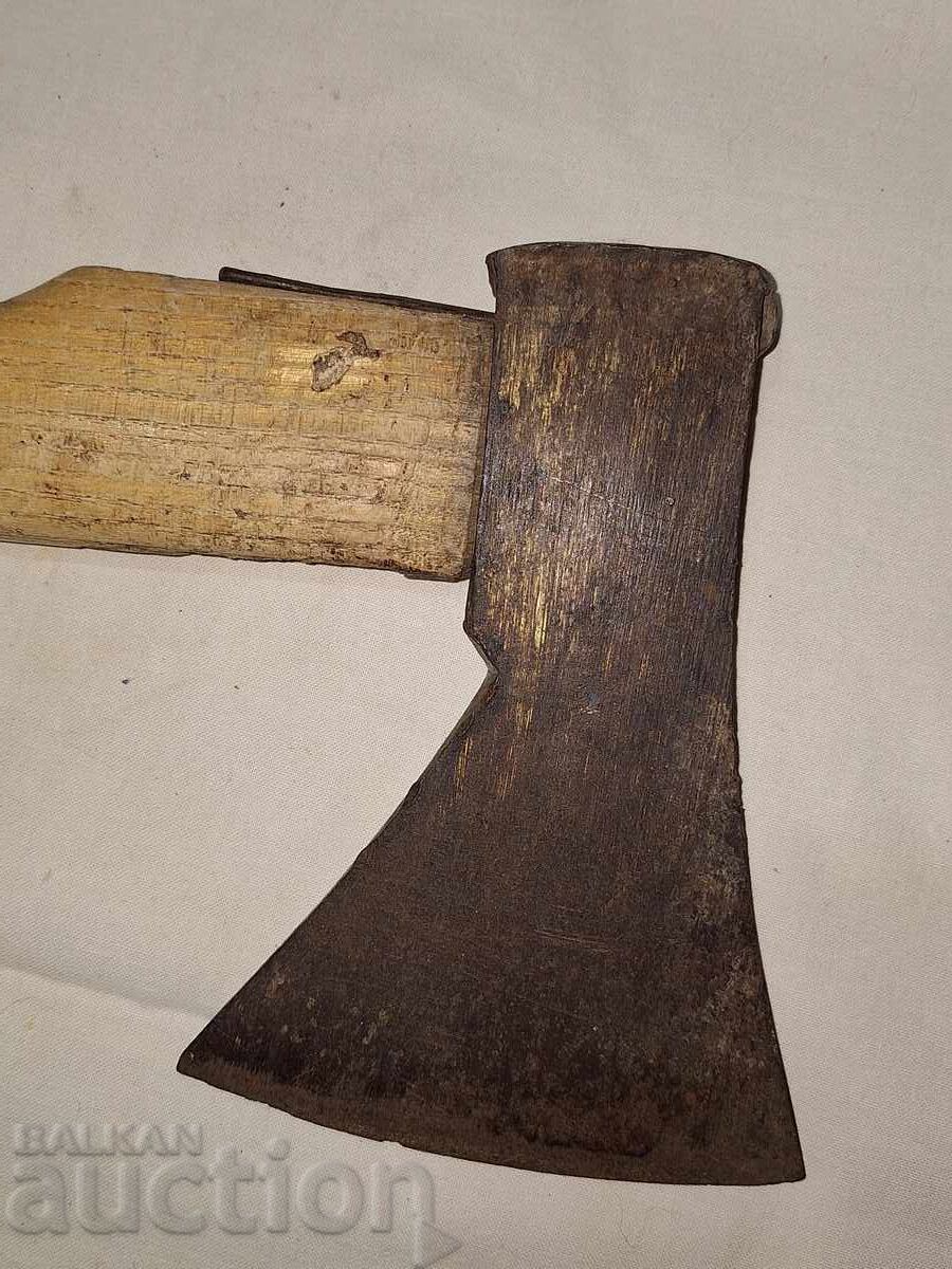 Auction  An old axe