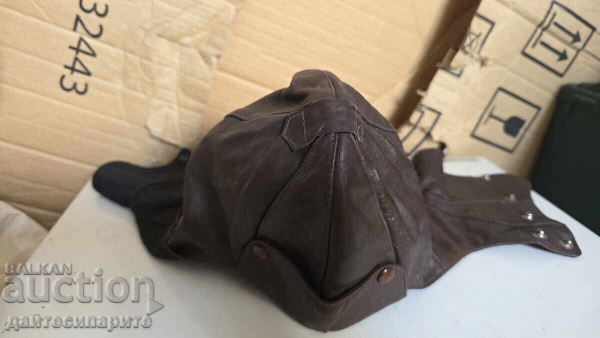 Livrarea Casca de piele