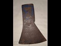 Ένα παλιό τσεκούρι