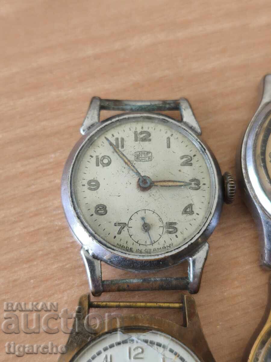 Часовници Ruhla с цена € 60.00 | 117.35 лв.