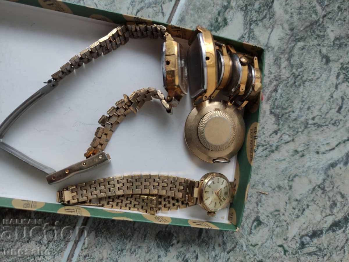 Livrarea Carcase aurite de ceasuri rusești.