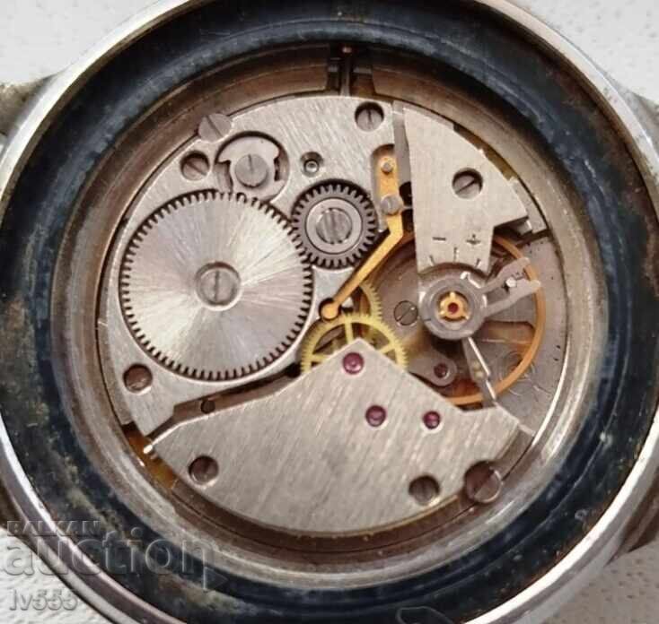 Livrarea CEAS MECANIC COMANDĂ SOVIETIC VECHI - VOSTOK AMPHIBIA