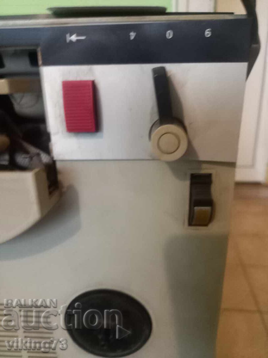 Licitație Casetofon TESLA B57C