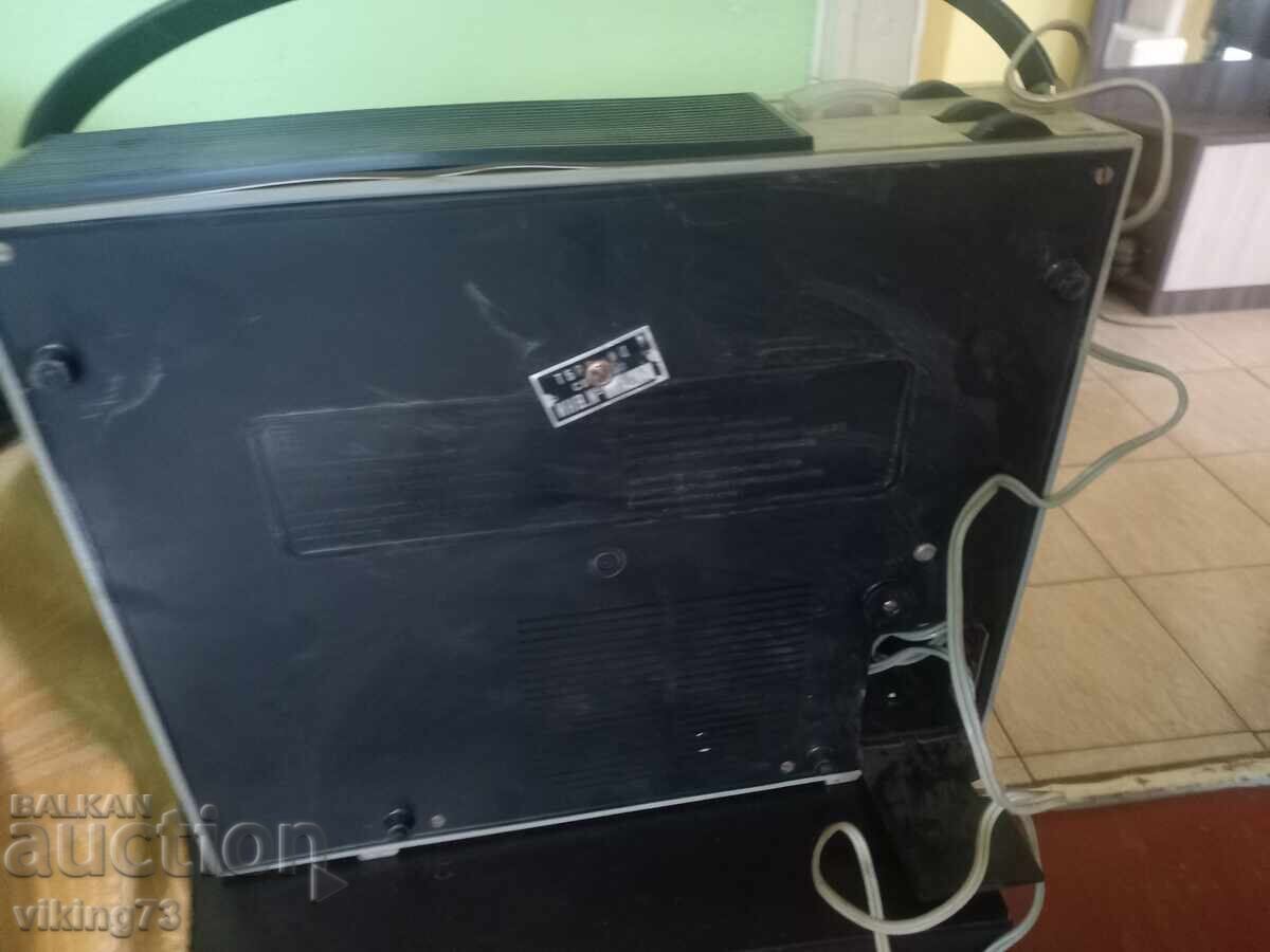 Casetofon TESLA B57C - 5