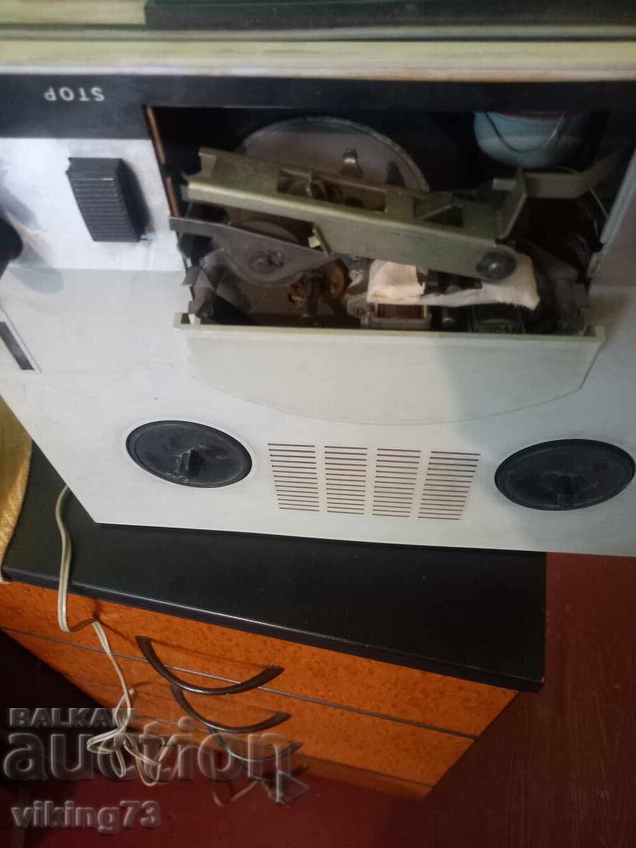 Casetofon TESLA B57C - 7