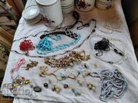 Bijuterii vechi, întregi și piese, lot șase