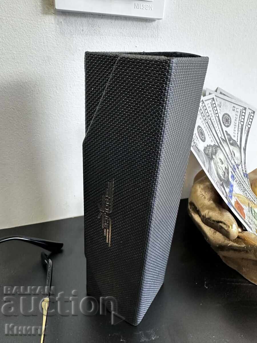 Delivery of Police Sunglasses - New