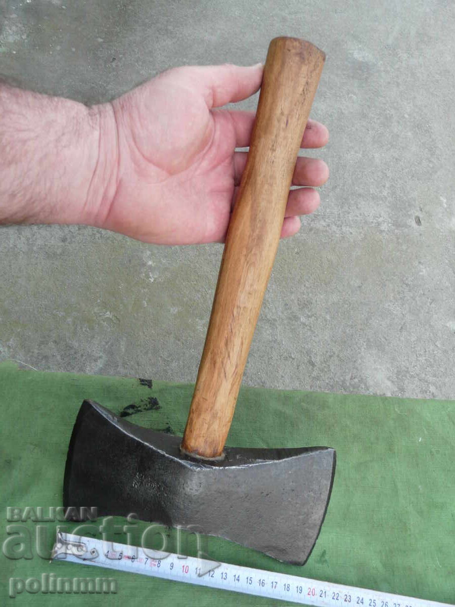 Μαζική γερμανική πέτρινη σφύρα - 332 - 6