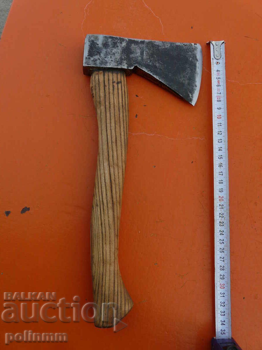 Topor german vechi - 603 cu preț € 35.00 | 68.45 BGN Topor german vechi - 603 cu preț € 35.00 | 68.45 BGN