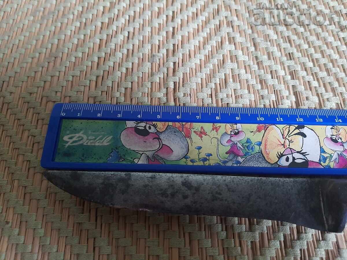 Υγιές αιχμηρό μαχαίρι με τιμή € 8.00 | 15.65 BGN Υγιές αιχμηρό μαχαίρι με τιμή € 8.00 | 15.65 BGN