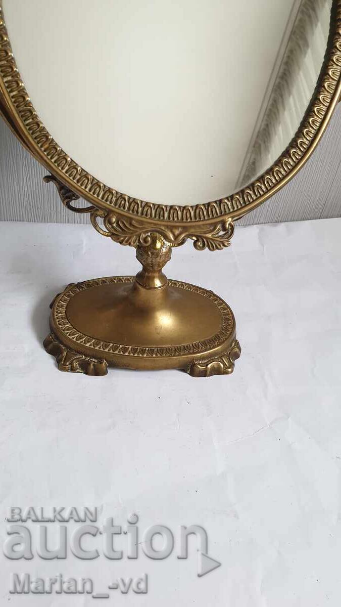 Licitație Oglindă de masă antică din bronz