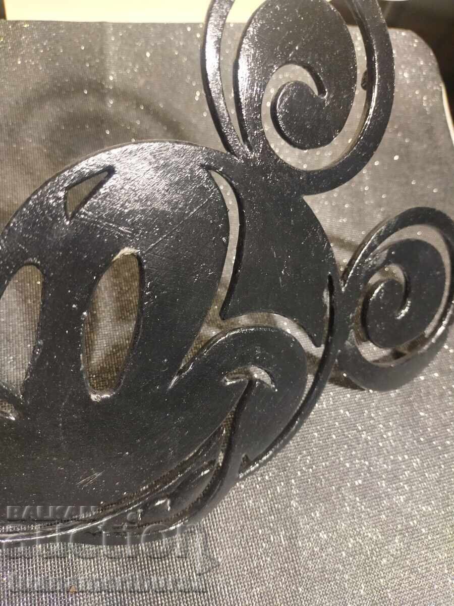 Auction  Decorative figure