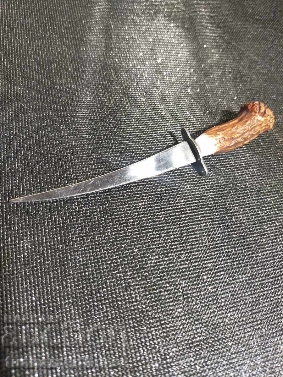 Cuțit decorativ cu preț € 7.00 | 13.69 BGN