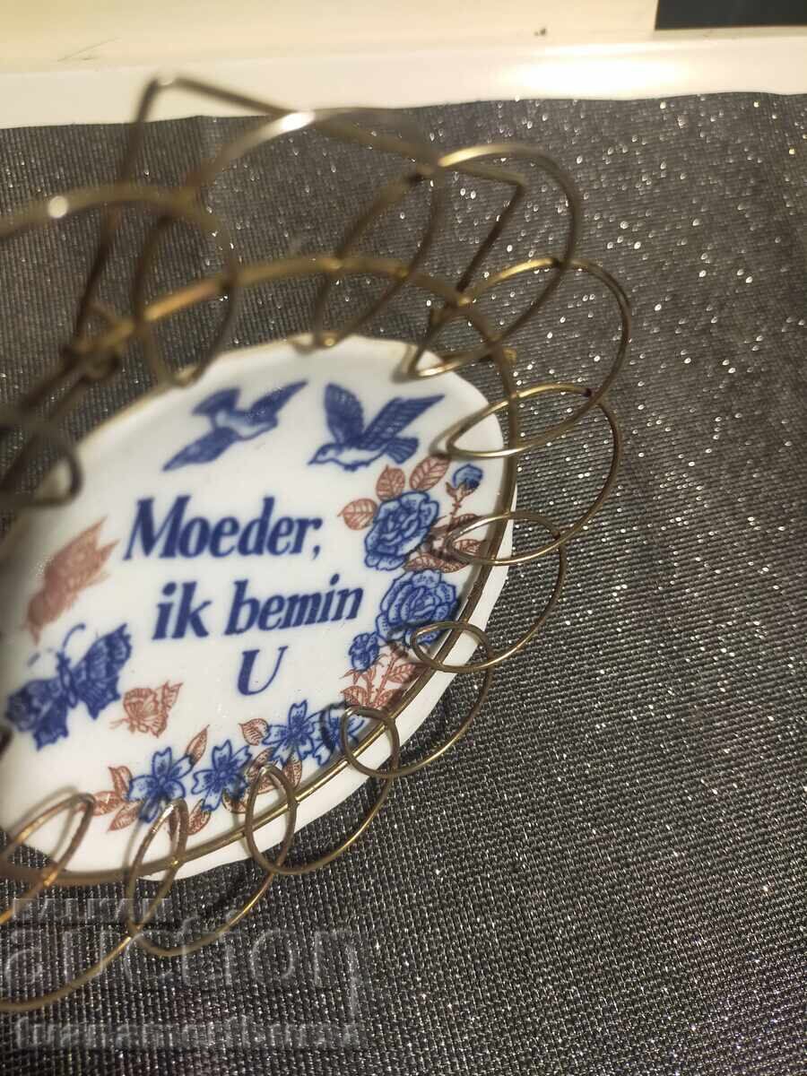 Delivery of Decorative plate