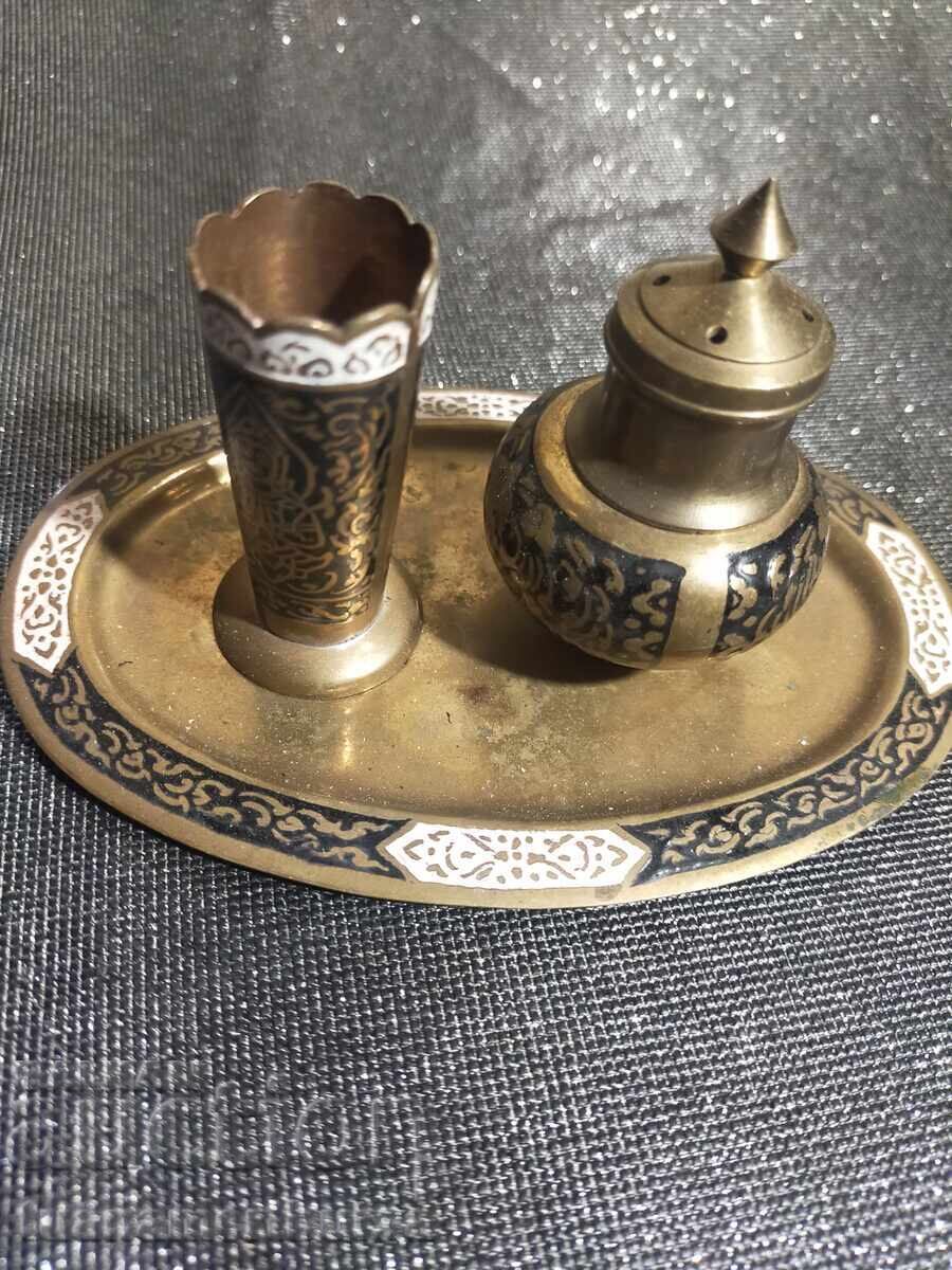 Διακοσμητικό αλατιέρα και θήκη για οδοντογλυφίδες