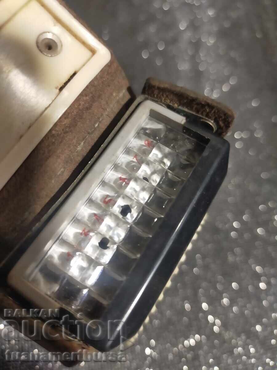 Φωτόμετρο με τιμή € 16.00 | 31.29 BGN Φωτόμετρο με τιμή € 16.00 | 31.29 BGN