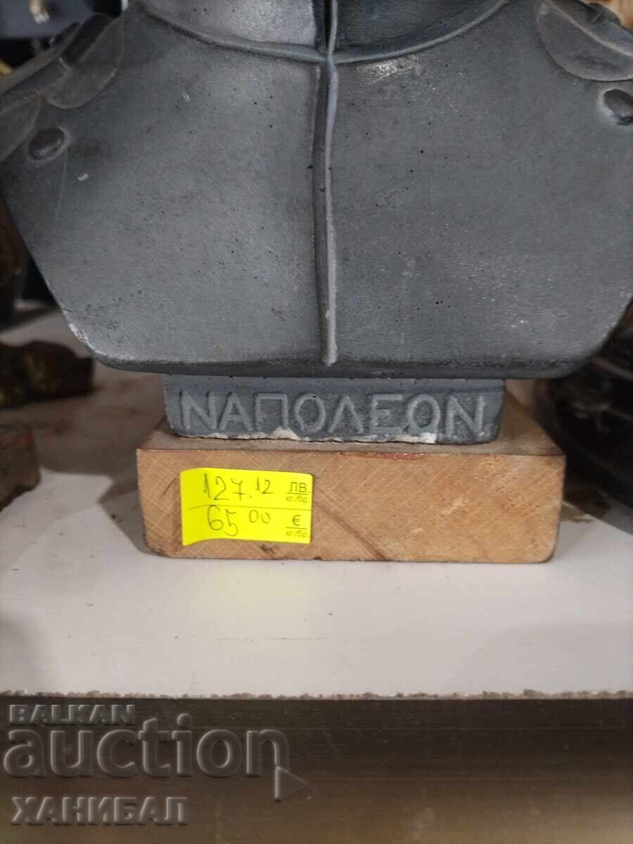 Bust mare Napoleon cu preț € 40.00 | 78.23 BGN