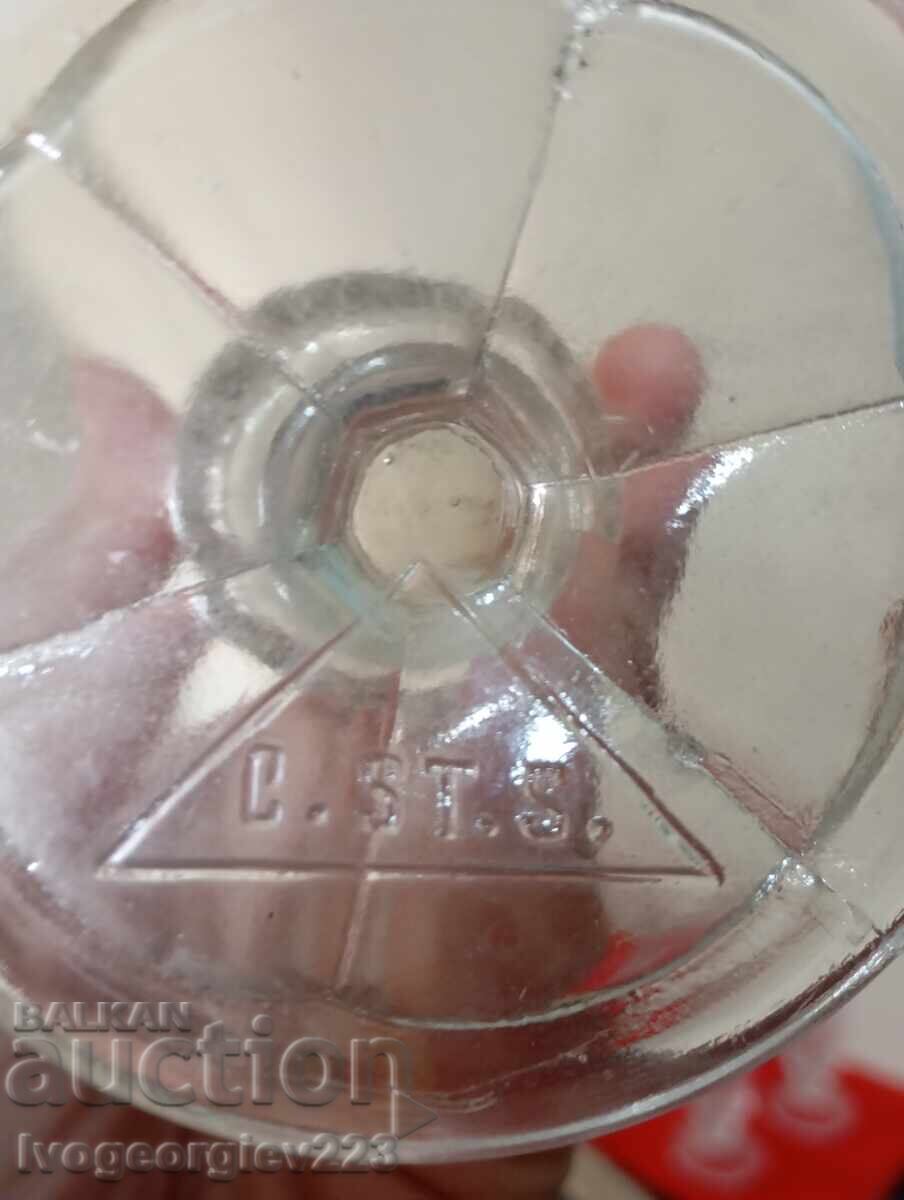 Livrarea Set de trei pahare de cristal Livrarea Set de trei pahare de cristal