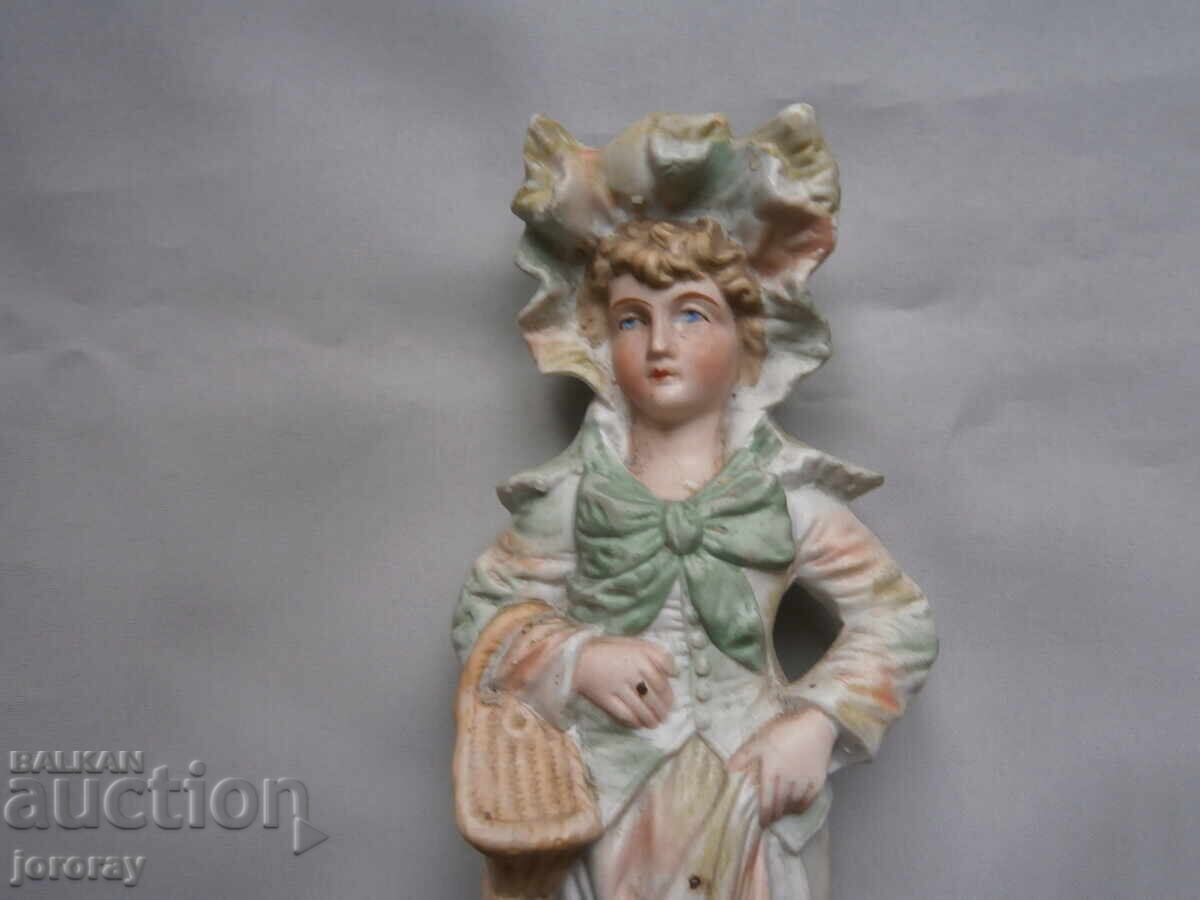 Licitație Figurină din porțelan 25c. biscuit