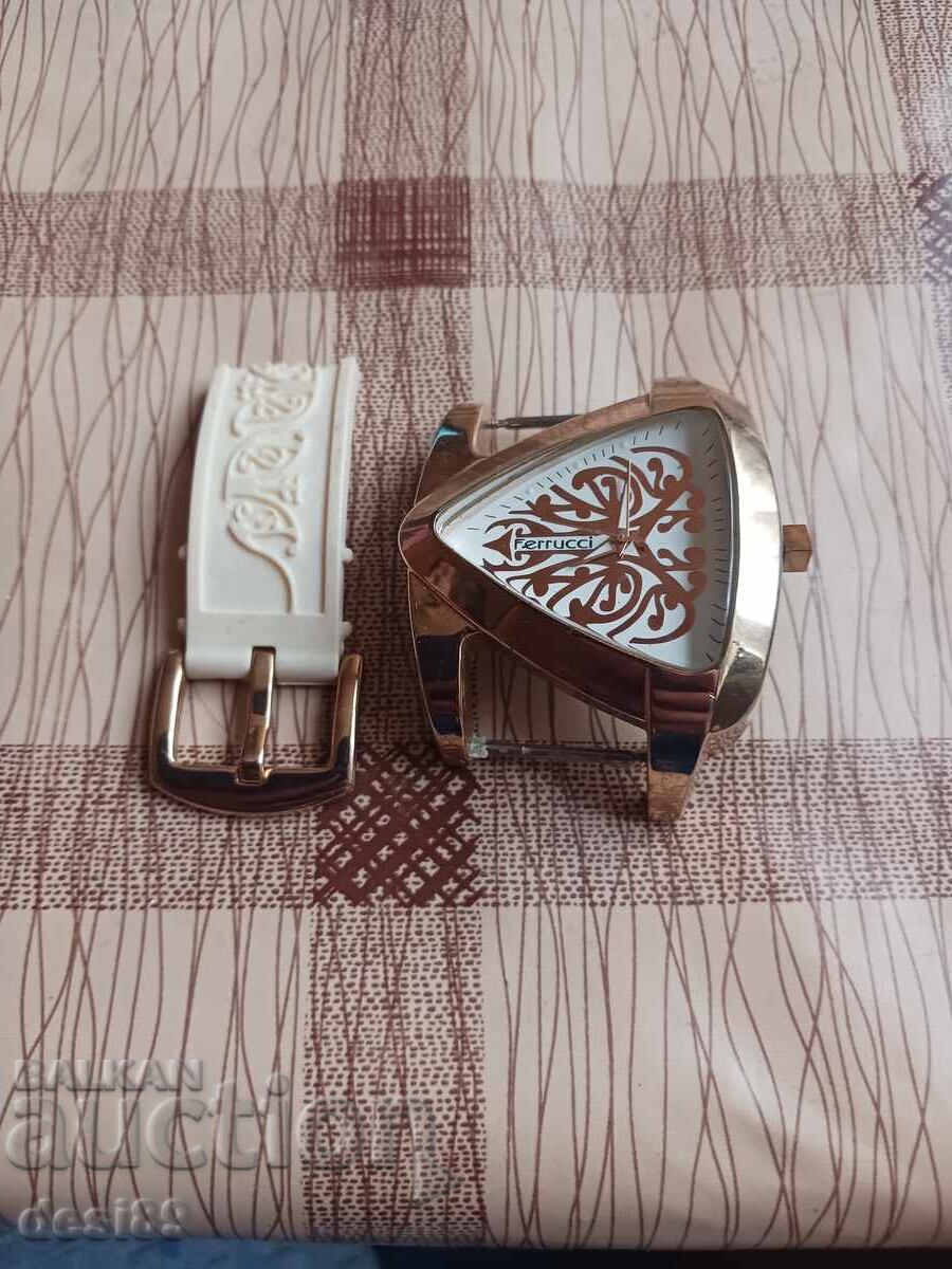 Ceas italian carcasa placată cu aur Ferrucci 16 karate cu preț € 7.00 | 13.69 BGN Ceas italian carcasa placată cu aur Ferrucci 16 karate cu preț € 7.00 | 13.69 BGN