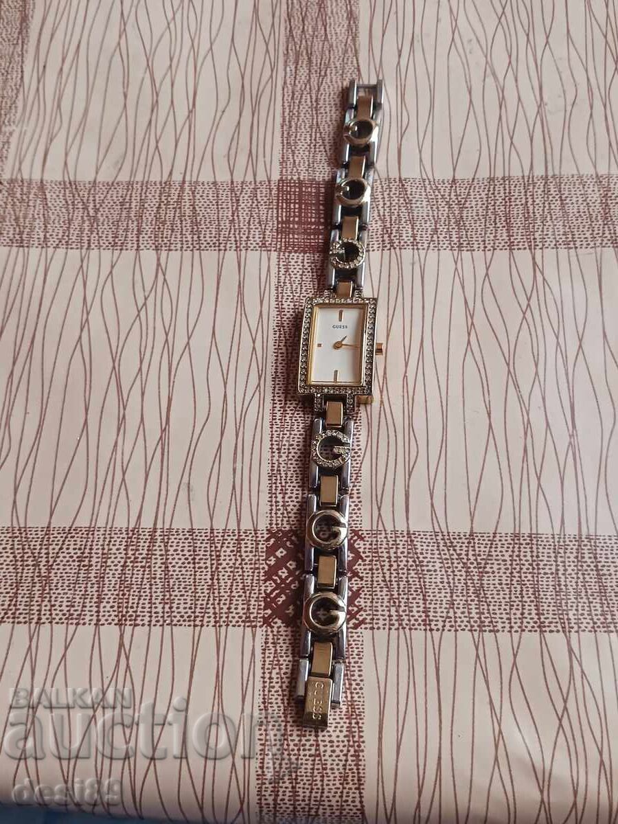 Guess watch gold-plated. WORKING with price € 150.00 | 293.37 BGN