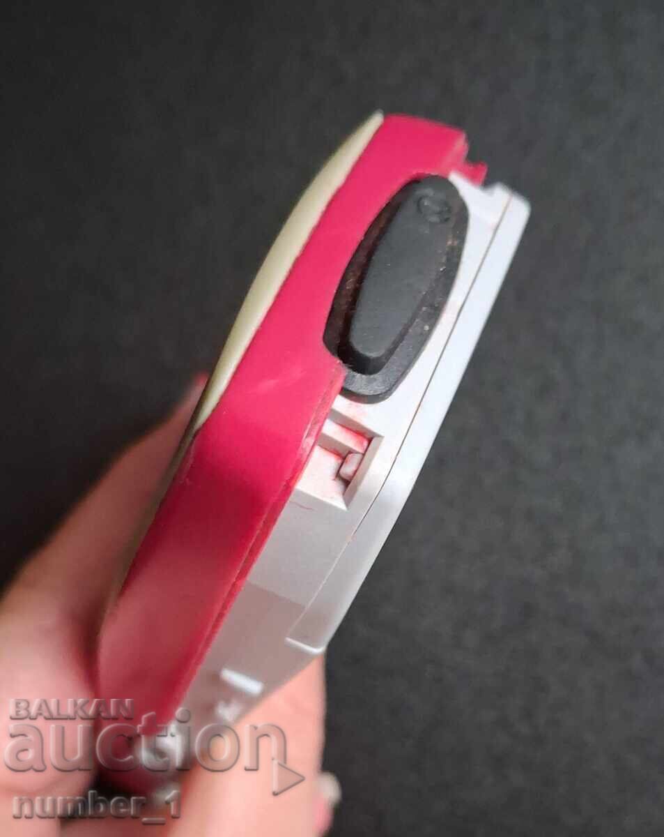 Аукцион Nokia 3310 без Батерия с Оригинално зарядно и Много панели