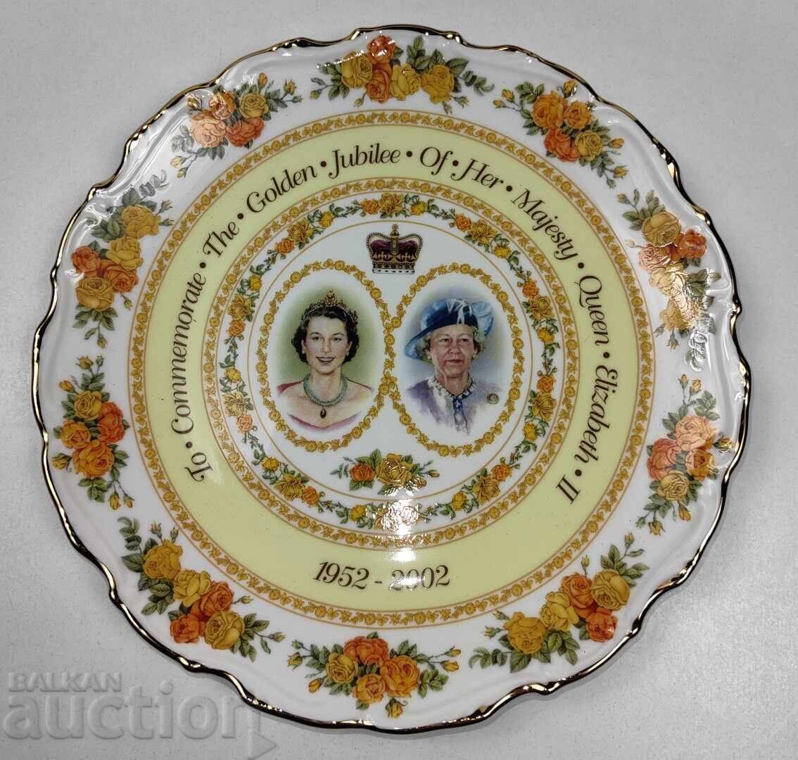 Licitație ROYAL ALBERT PLATOU COMEMORATIV REGINA ELIZABETA II PORȚELAN