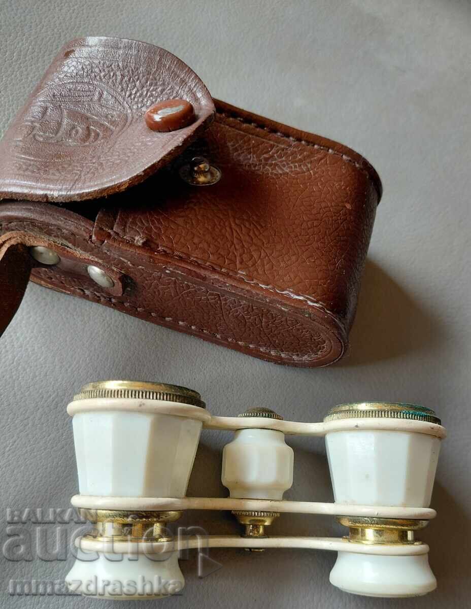 Παράδοση Κιάλια θεάτρου