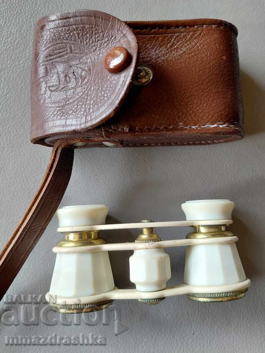 Κιάλια θεάτρου