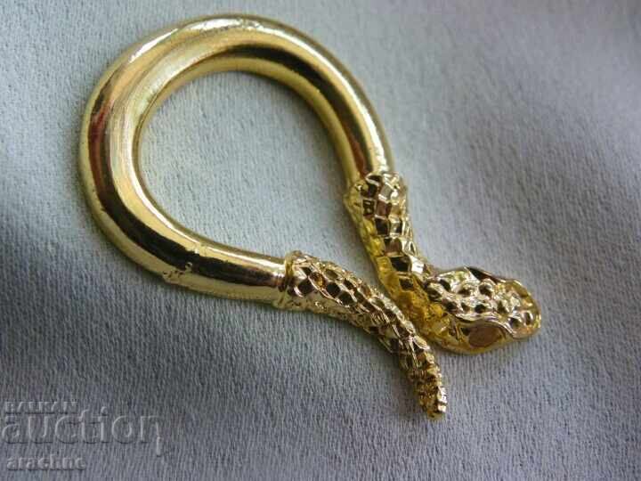 Medalion masiv placat cu aur cu preț € 15.00 | 29.34 BGN