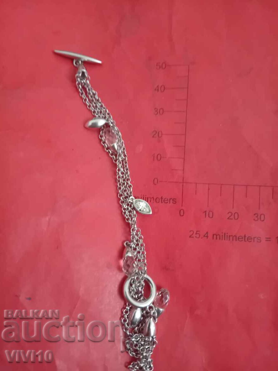 Brățară veche cu pietre cu preț € 10.00 | 19.56 BGN