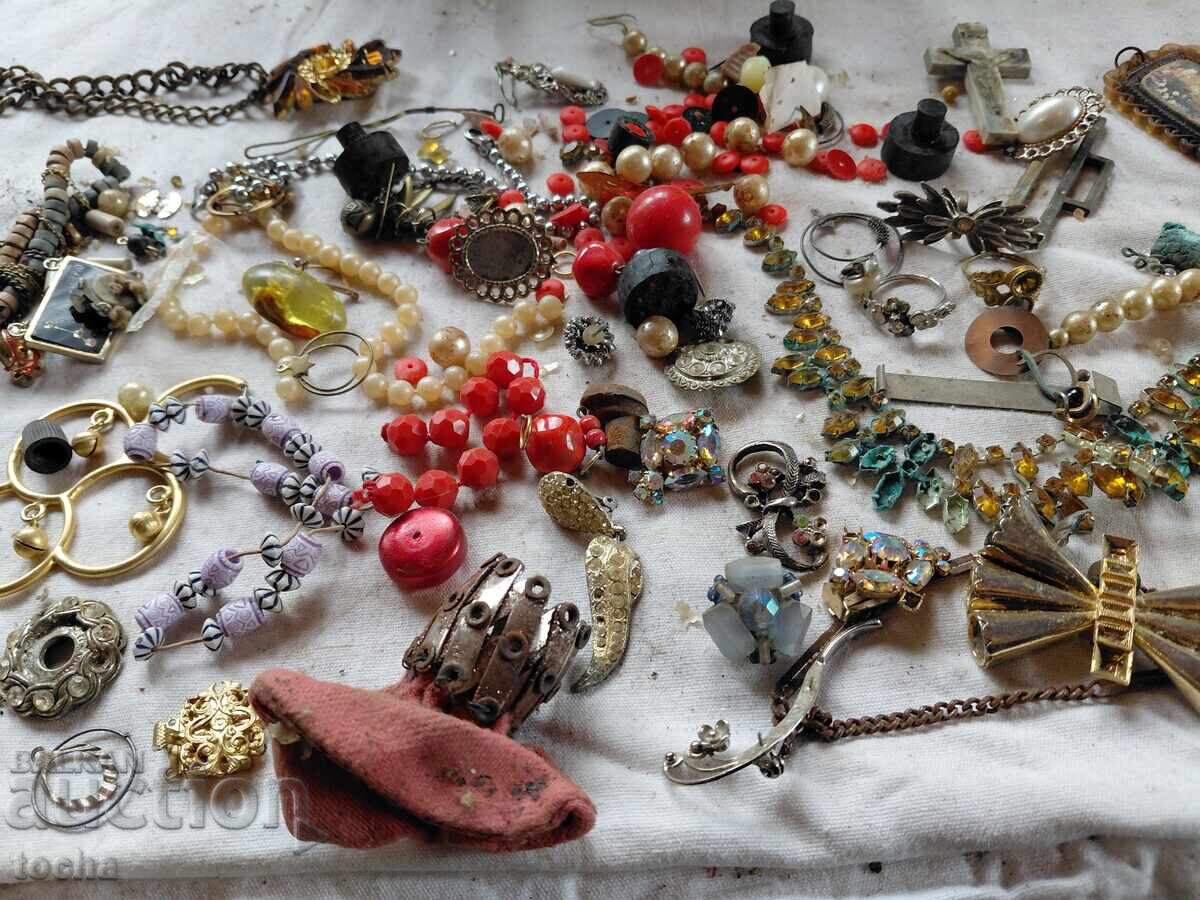 Доставка на стари бижута , цели и части , лот шестнадесет