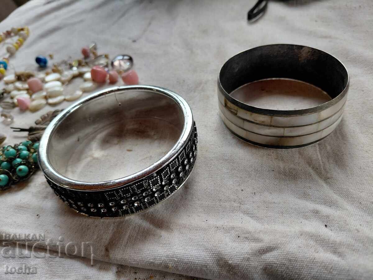 bijuterii vechi, întregi și piese, lot nouăsprezece cu preț € 0.01 | 0.02 BGN