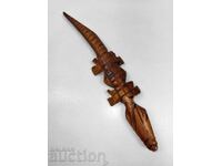 WOODEN AFRICAN FIGURE WOOD CARVING CROCODILE