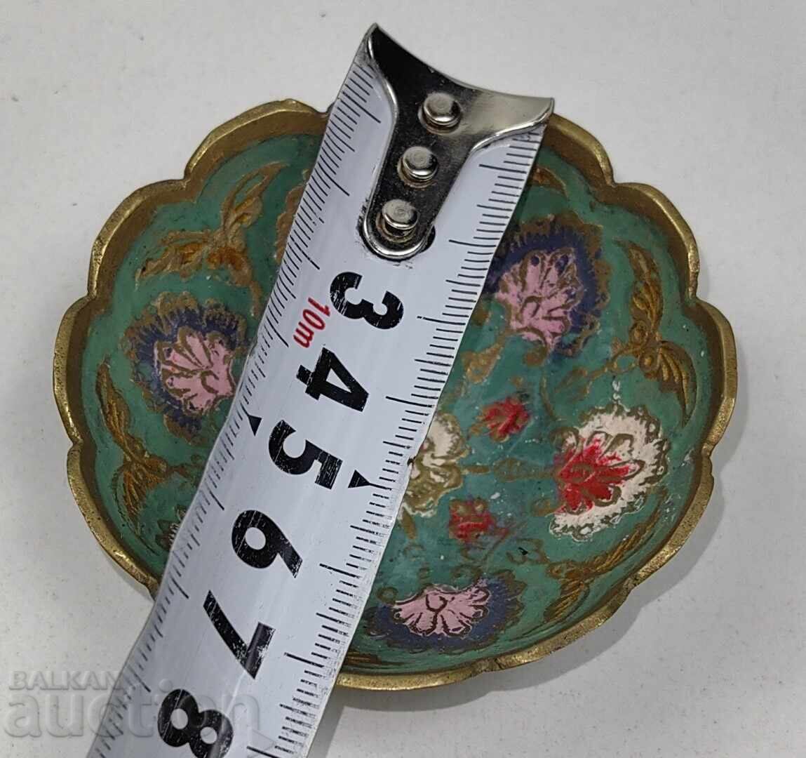 MINIATURAL BOL DE METAL EMAILAT CU FLORI EMAILATE cu preț € 7.00 | 13.69 BGN