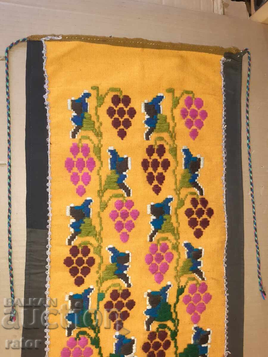 Παράδοση Αυθεντική ΣΠΑΝΙΑ μάλλινη ποδιά, παραδοσιακή φορεσιά