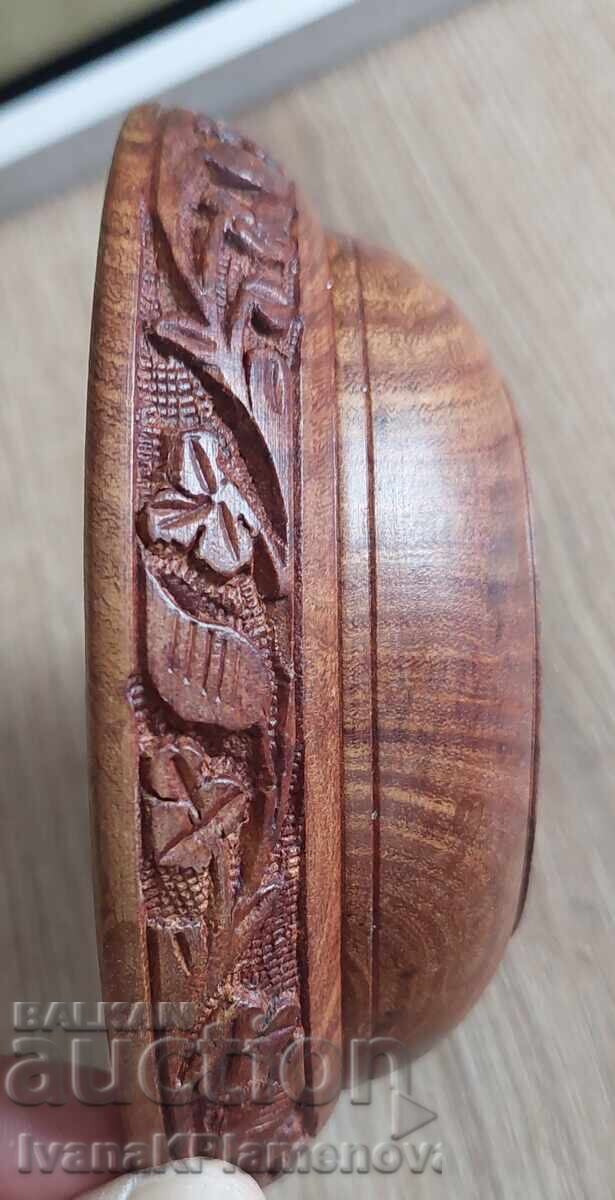 Sculpturi în lemn boluri pentru cunoscători - 5