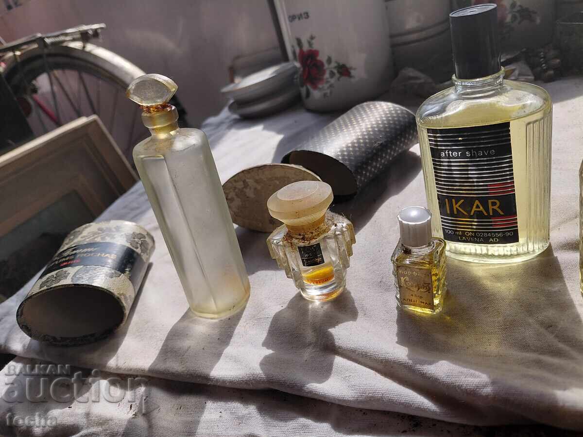 Аукцион стари шишета от парфюм , лот едно